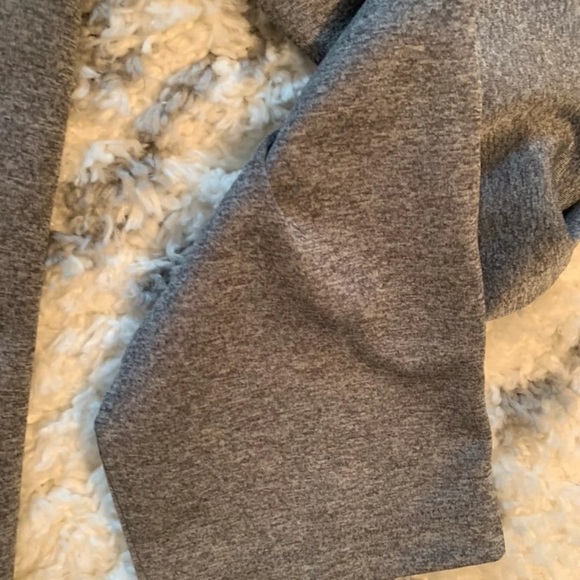 Calvin Klein Quarter Zip - Picture 8 of 8